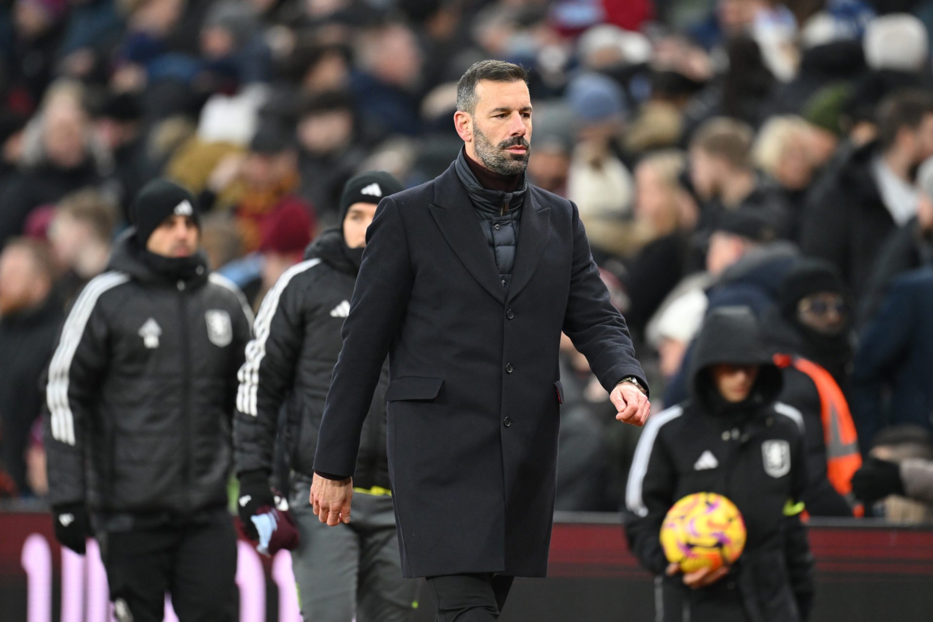 Ruud van Nistelrooy subtly calls out Leicester City star’s mistake that cost them in Aston Villa loss