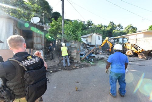 Opération « Mayotte place nette » : 400 gendarmes et policiers déployés contre l'immigration clandestine et l'insécurité