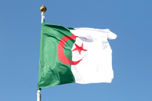 Crise Paris-Alger : la France va expulser de nouveaux diplomates algériens