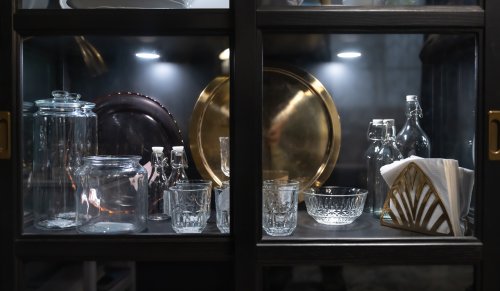 Ces plats en verre vintage valent une fortune, et beaucoup de Français les ont encore dans leurs placards