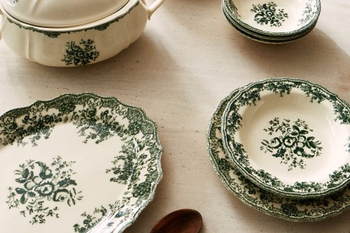 Ces 5 pièces de vaisselle vintage s’arrachent en brocante, et il ne faut plus les laisser filer