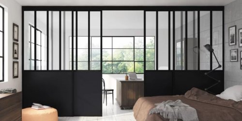 Plus personne n'installe de verrière, c'est dépassé : voici l’aménagement design qui va révolutionner votre intérieur en 2025