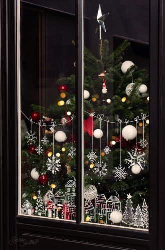 15 idées faciles à réaliser pour décorer ses fenêtres à Noël !