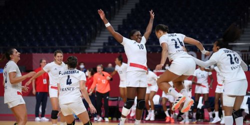 Les handballeuses françaises sacrées à leur tour championnes olympiques