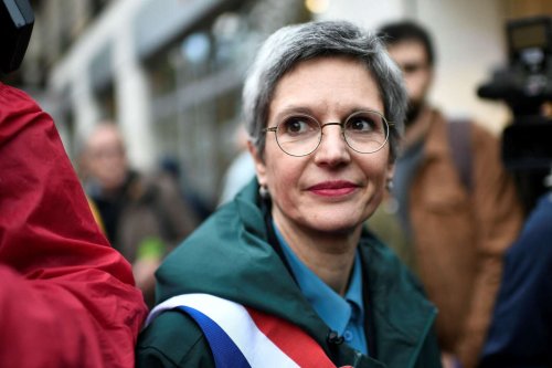 Sandrine Rousseau juge « problématique » l’enquête de « Libération » après la démission de Julien Bayou