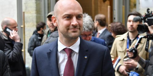 En direct, guerre en Ukraine : la France évoque la préparation de sanctions « dévastatrices » pour « prendre la Russie à la gorge »