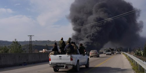 Proche-Orient : l’Allemagne appelle la Syrie à éviter une « spirale de violence », après que 136 civils alaouites ont été tués par les forces de sécurité vendredi, selon une ONG