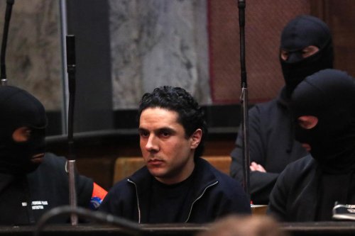 Le discours antioccidental et prorusse de Mehdi Nemmouche, condamné à la perpétuité au procès des geôliers de l’Etat islamique
