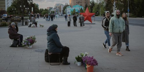 En direct, guerre en Ukraine : Kiev dénonce « les déclarations agressives » de Vladimir Poutine après l’annonce par Moscou de la création d’une « zone tampon de sécurité » à la frontière ukrainienne