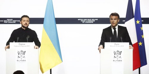 En direct, guerre en Ukraine : Emmanuel Macron annonce, en présence de Volodymyr Zelensky à Paris, 2 milliards d’euros d’aide militaire supplémentaire à Kiev