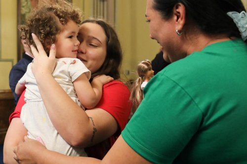 Au Venezuela, une petite fille retrouve ses parents expulsés des Etats-Unis
