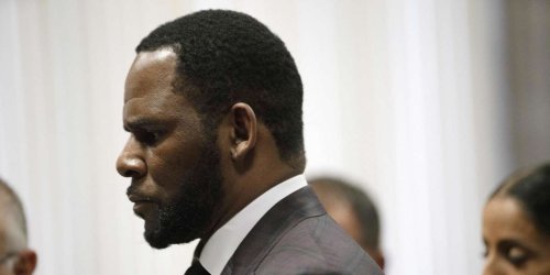 Le chanteur R. Kelly, reconnu coupable de « trafic sexuel », risque la prison à vie