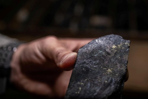 Australia to stockpile critical minerals in bid to curb China's global dominance