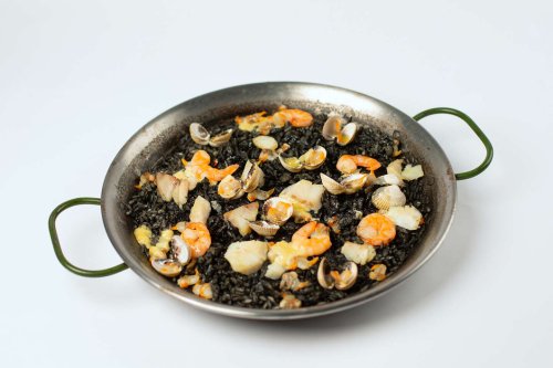 Le riz noir aux fruits de mer : la recette d’Aïtor Alfonso