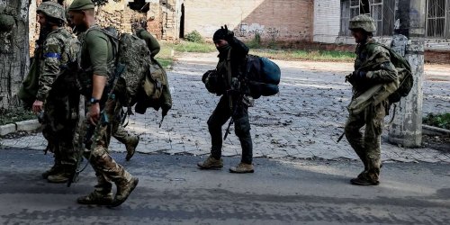 Guerre en Ukraine : Volodymyr Zelensky assure que son armée reprendra d’autres villes du Donbass « dans la semaine à venir »
