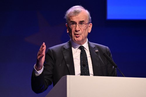 La Banque de France abaisse sa prévision de croissance à 0,7 % pour 2025