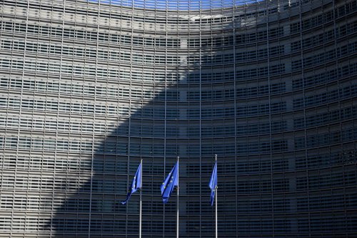 La France obtient de la Commission européenne qu’elle repousse les droits de douane sur le bourbon américain