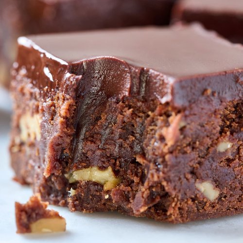 Truffle Brownies Recipe (with Chocolate Ganache)