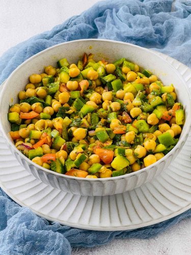 Sunshine on a Plate: Vibrant Vegan Chickpea Salad