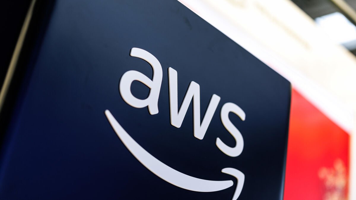 Mon, 20 Oct 2025 10:25:20 GMT