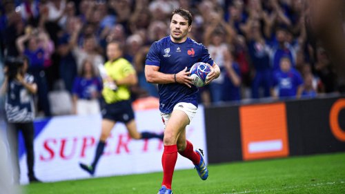 Coupe du monde de rugby : Antoine Dupont a été opéré et va « pouvoir revenir au sein de l’équipe de France »