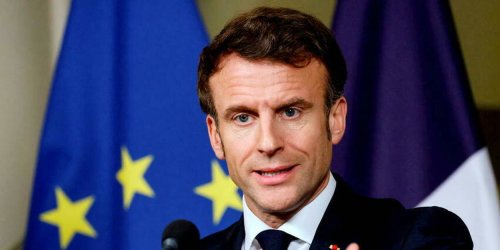 Ukraine : Emmanuel Macron ne s’interdit pas de fournir des avions de chasse