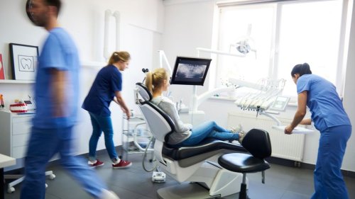 Les centres dentaires et d'ophtalmologie dans le viseur des députés