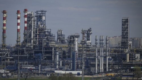 Les Européens s'accordent sur le plafonnement du prix du pétrole russe