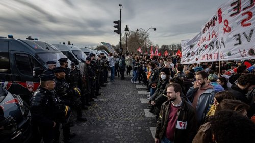 Retraites : pour le gouvernement, la hantise d'un retour à un mouvement du type « gilets jaunes »