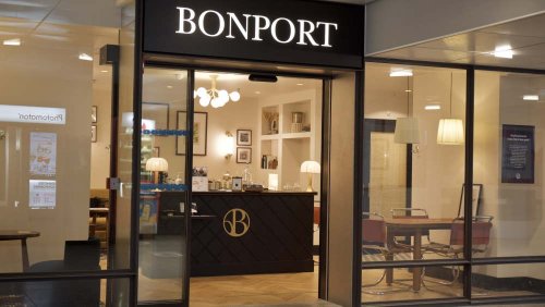 Etouffé à Lille, le café-bureau Bonport ressuscite à Paris