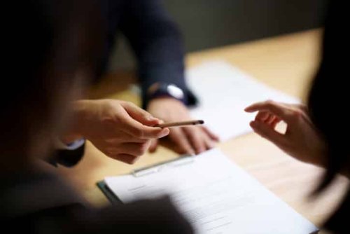 11 clauses obligatoires pour un contrat de travail