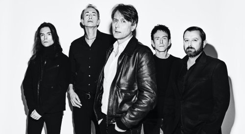 Suede annonce un dixième album avec l’éruptif “Disintegrate”