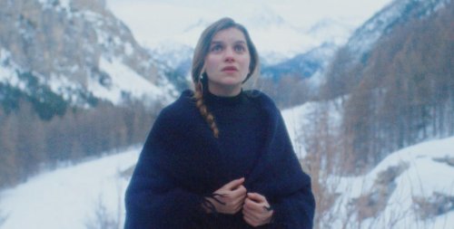 [Cannes 2025] Avec“L’Engloutie”, Louise Hémon filme le froid, la chair et le mystère