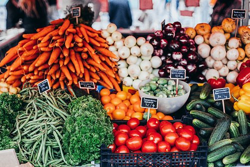 Comment manger plus sain en dépensant moins ?