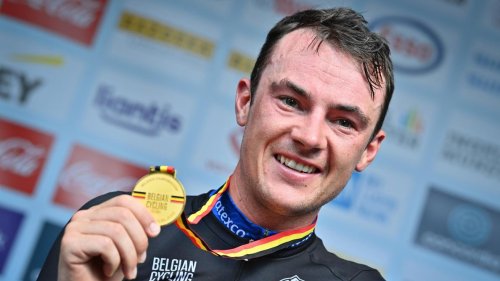 Cyclisme: Yves Lampaert emporté par la foule