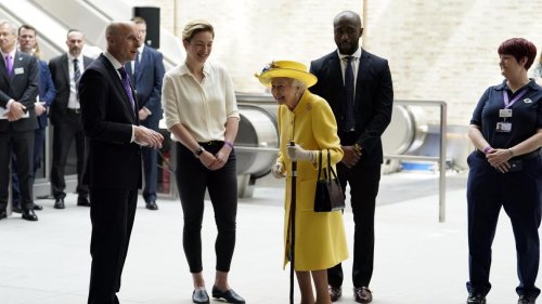 Sortie surprise d’Elizabeth II: Boris Johnson «incroyablement touché»