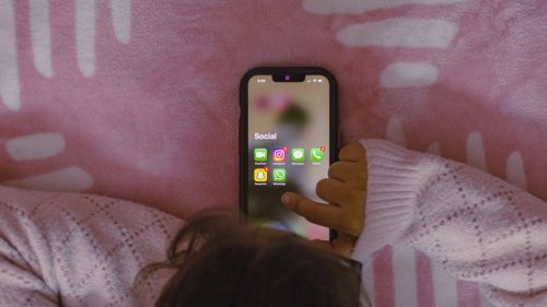 3 astuces pour éviter le drame si votre enfant utilise votre smartphone