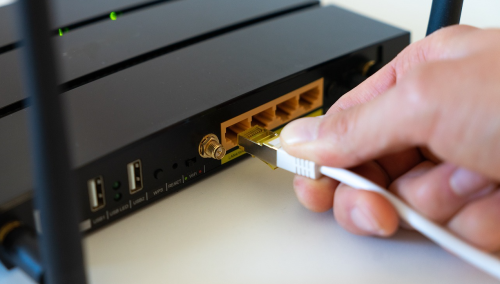 À quoi sert le port USB au dos de votre routeur