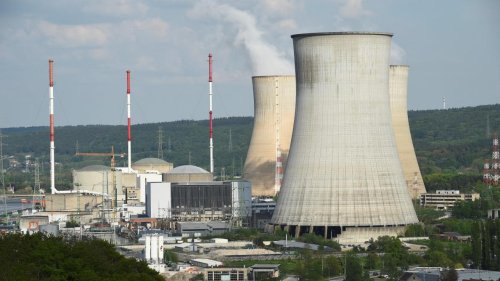 Nucléaire: le gouvernement De Croo veut maintenir trois réacteurs supplémentaires