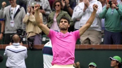 Tennis: Carlos Alcaraz s’impose à Indian Wells et redevient numéro un mondial