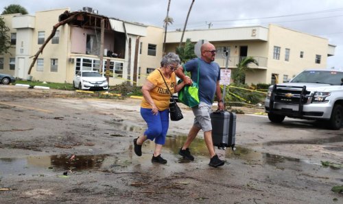 Floride: l’ouragan Ian, «extrêmement dangereux», touche terre et prive un million de foyers d’électricité (photos)