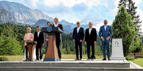 Les dirigeants du G7 accentuent la pression sur Moscou