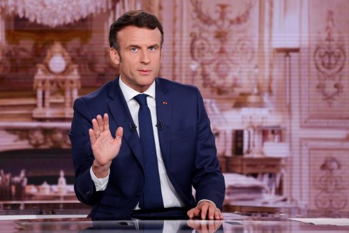 Nouvelle aide carburants, accord sur la modération des marges, retour de l'ambassadeur du Niger : les annonces d'Emmanuel Macron