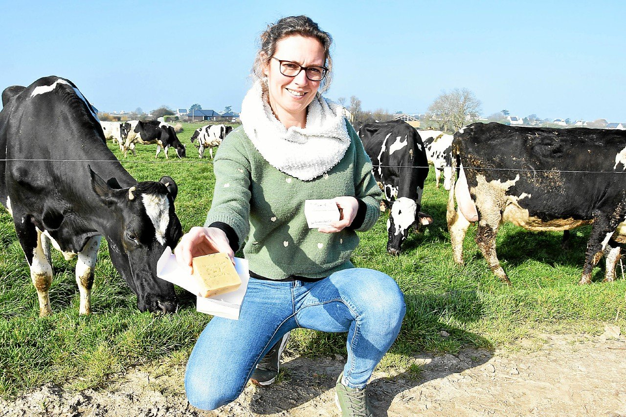 À Saint-Pabu, l’éleveuse laitière transforme son or blanc en savon