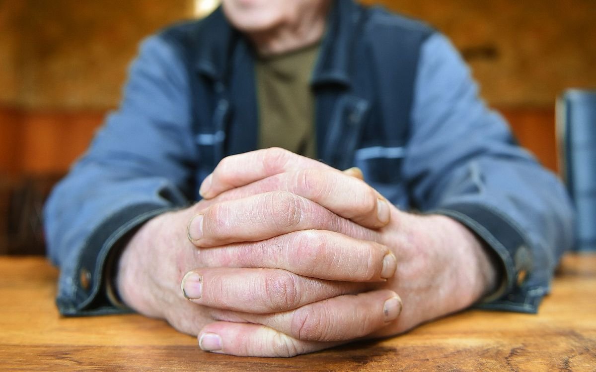 « Insomnies, pétages de plombs ou problèmes financiers » : quand les agriculteurs croulent sous la paperasse