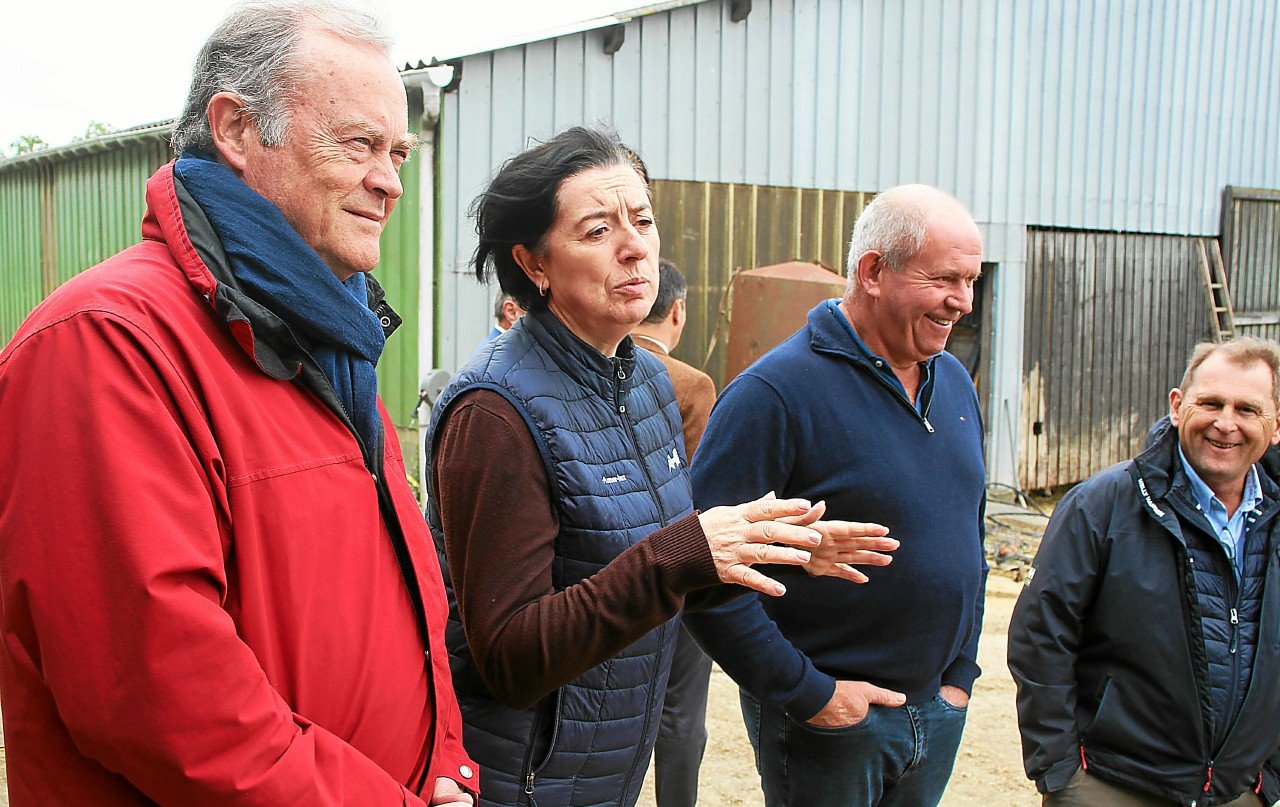Algues vertes : le préfet à la rencontre des agriculteurs du Trégor