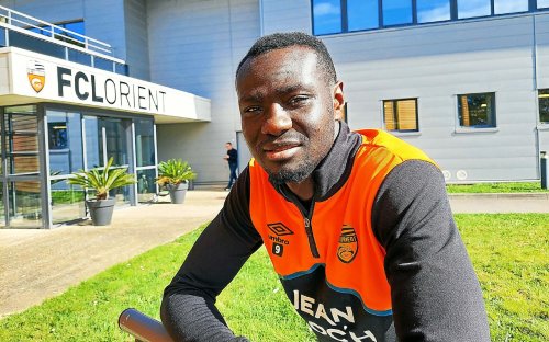 « Très difficile de rester dans les tribunes » : Mohamed Bamba, un retour à point nommé pour le FC Lorient