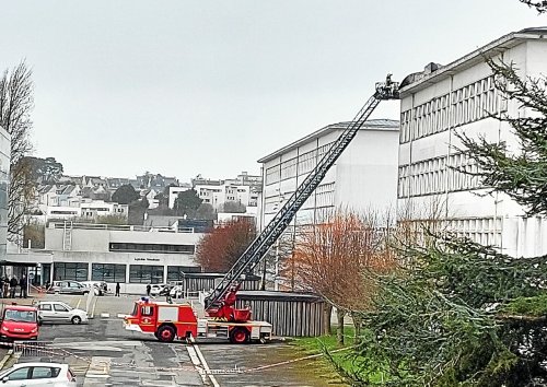 À Brest, la toiture d’un bâtiment du lycée Kerichen menace de s’envoler après les forts vents de la nuit
