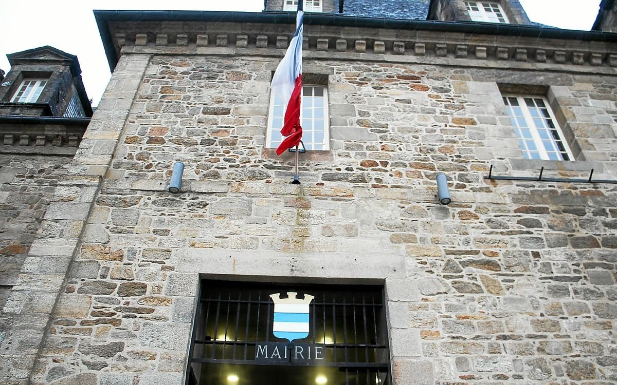 « C’est un geste de soutien » : la mairie de Guingamp va faire flotter le drapeau des Jeunes Agriculteurs