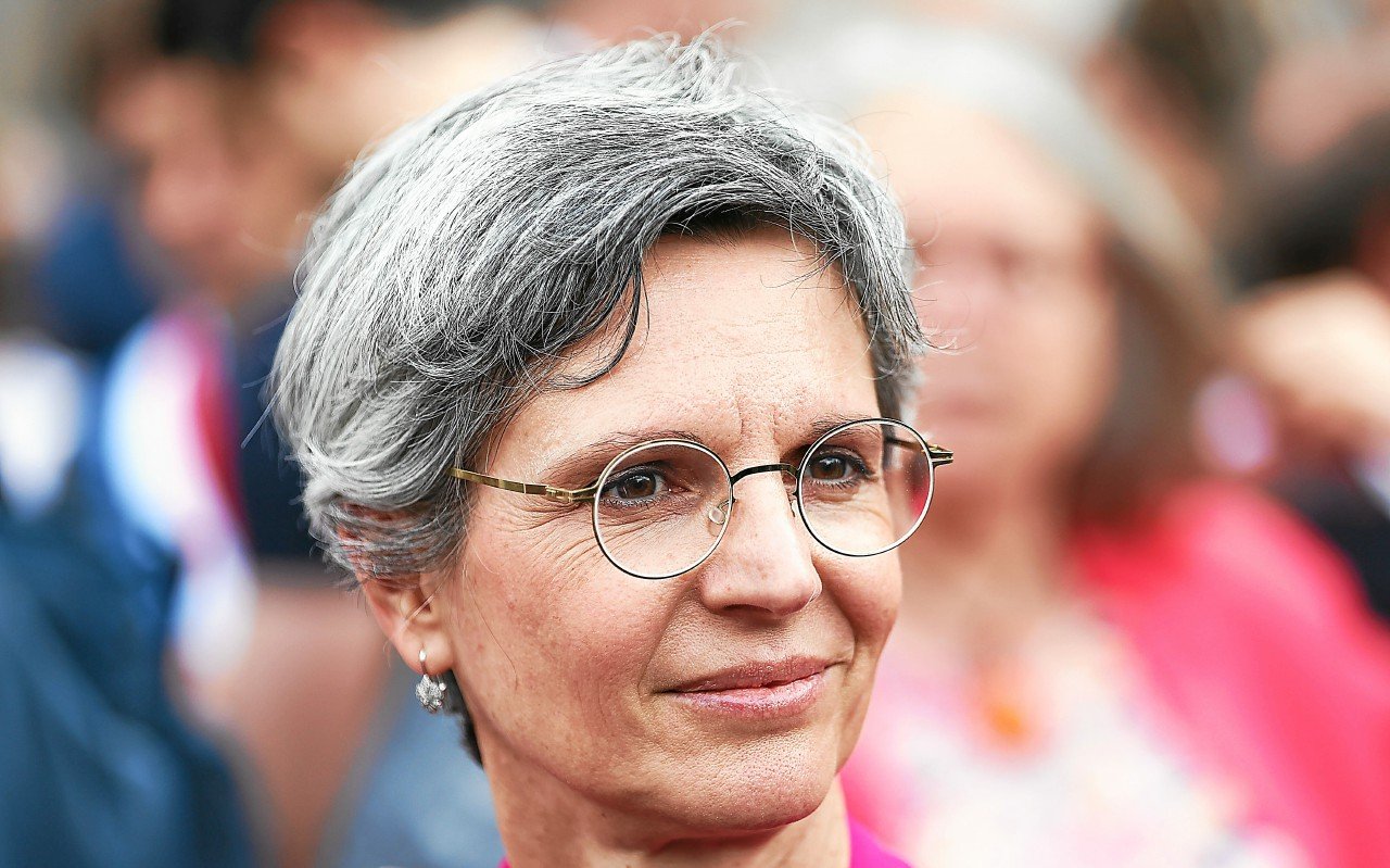 « Une réaction totalement démesurée et viriliste » : la députée Sandrine Rousseau dénonce les attaques personnelles liées à son projet d’achat de maison dans le Finistère